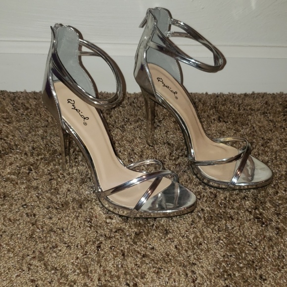 Qupid Shoes - Qupid Heels SZ 8.5 LEFT Qupid Shoes - Qupid Heels SZ 8.5 LEFT